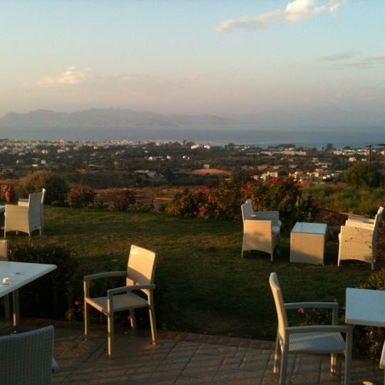 
Lofaki (λοφάκι)
 in Dodecanese