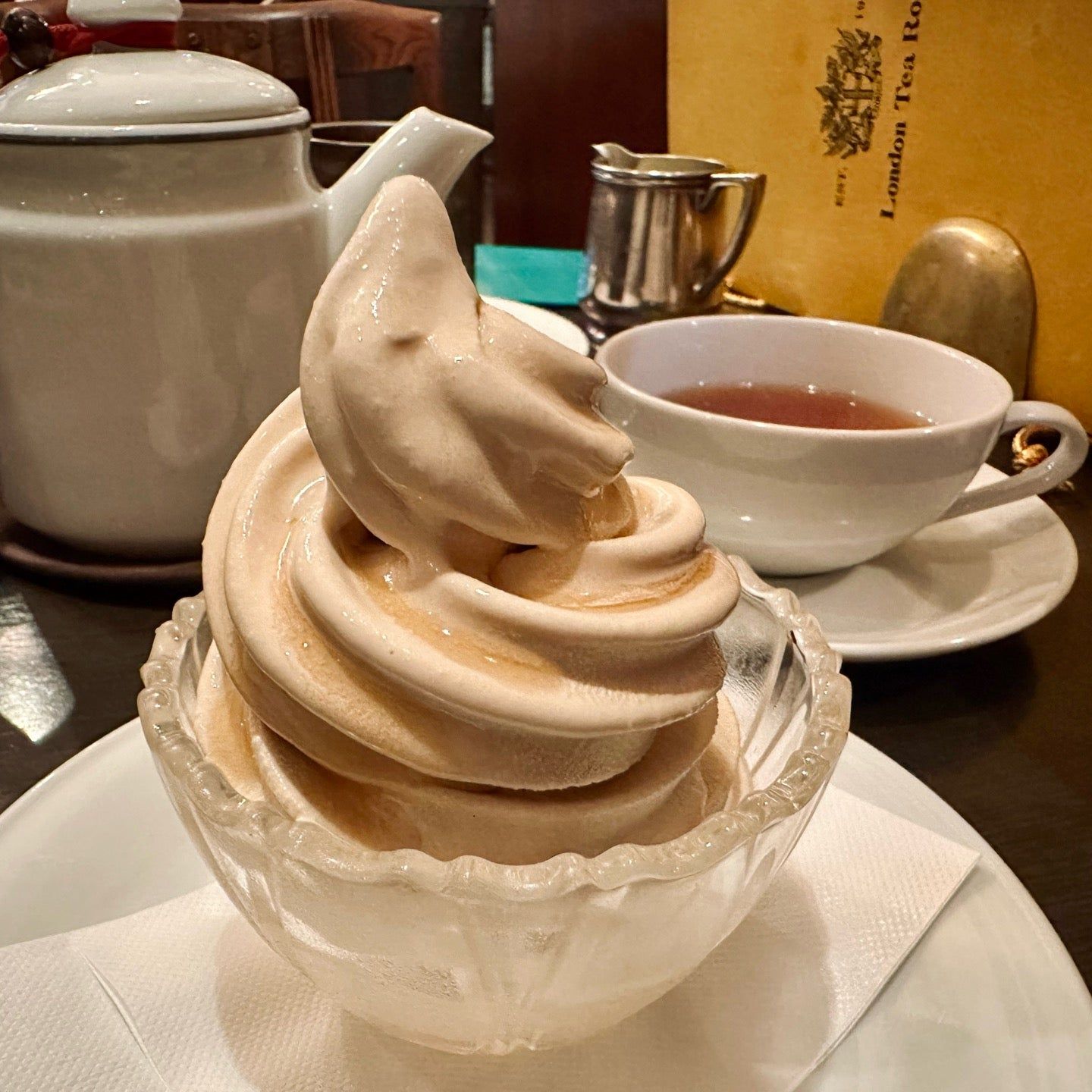 
London Tea Room (ロンドンティールーム)
 in Osaka