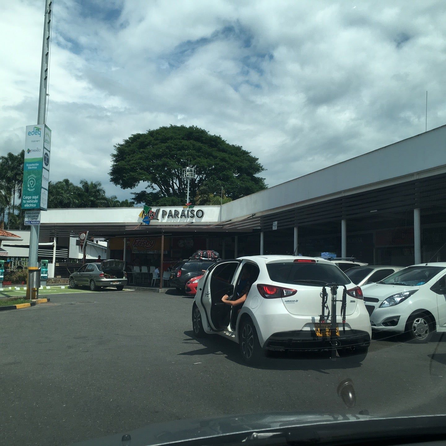 
Mall Paraíso
 in Armenia