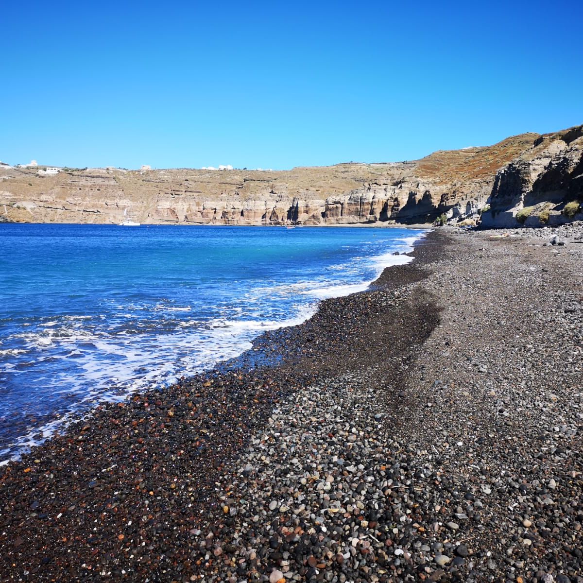 
Mesa Pigadia (Μέσα Πηγάδια)
 in Caldera South