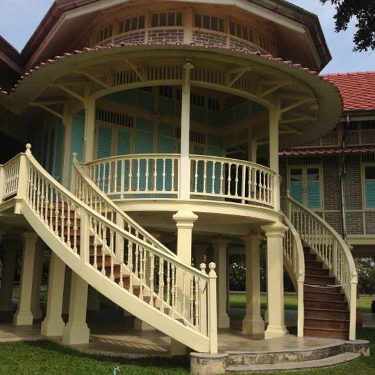 
Mrigadayavan Palace (พระราชนิเวศน์มฤคทายวัน)
 in Petchaburi