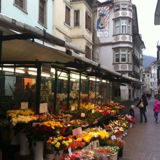 
Obstplatz / Piazza delle Erbe (Piazza delle Erbe)
 in Bolzano