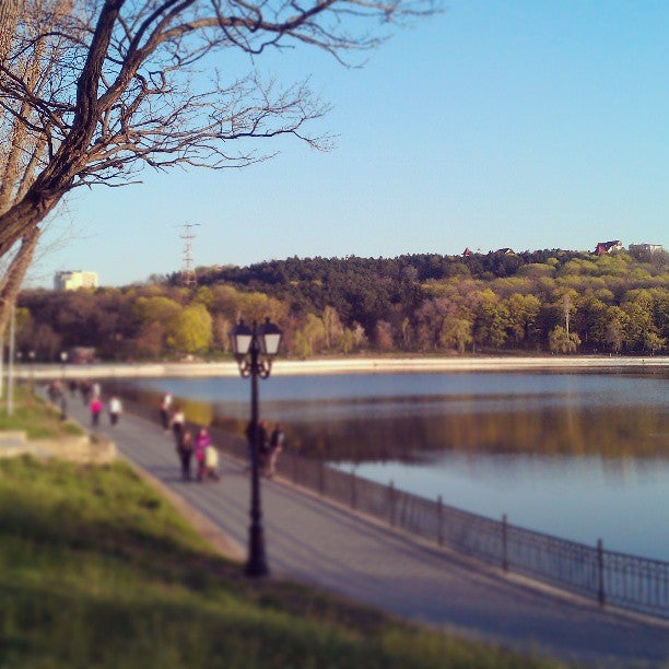 
Parcul „Valea Morilor”
 in Chişinău