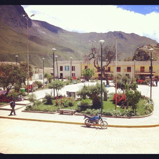 
Plaza de Armas Ollantaytambo
 in Urubamba