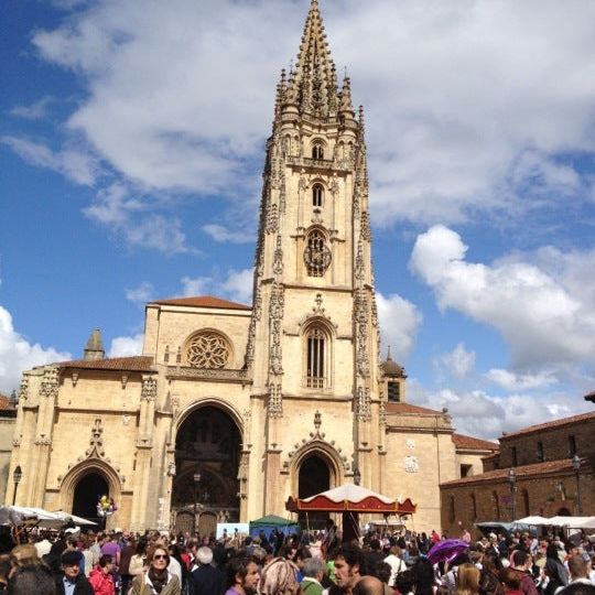 
Plaza de la Catedral
 in Oviedo