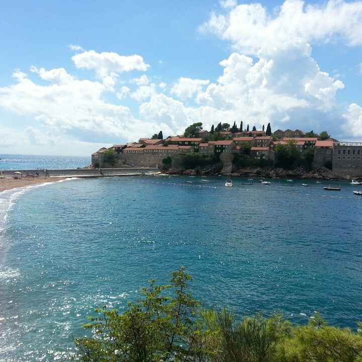 
Plaža Sveti Stefan
 in Sveti Stefan