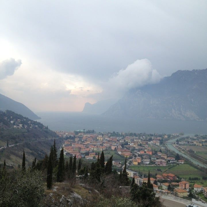 
Punto Panoramico del Lago di Garda
 in Alto Garda E Ledro