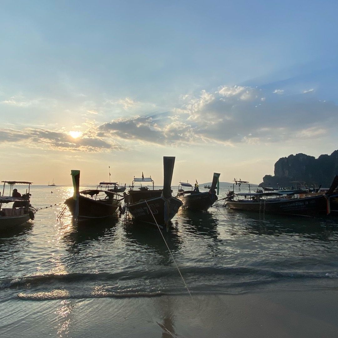 
Railay Beach West (อ่าวไร่เลย์ ตะวันตก)
 in Krabi