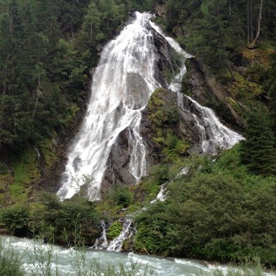 
Schleierwasserfall
 in East Tyrol