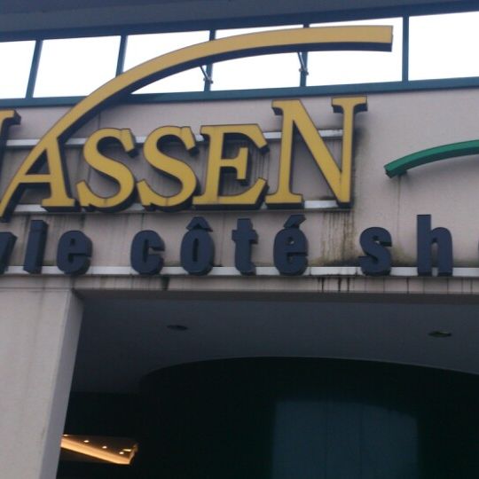 
Shopping-Center Massen
 in Luxembourg