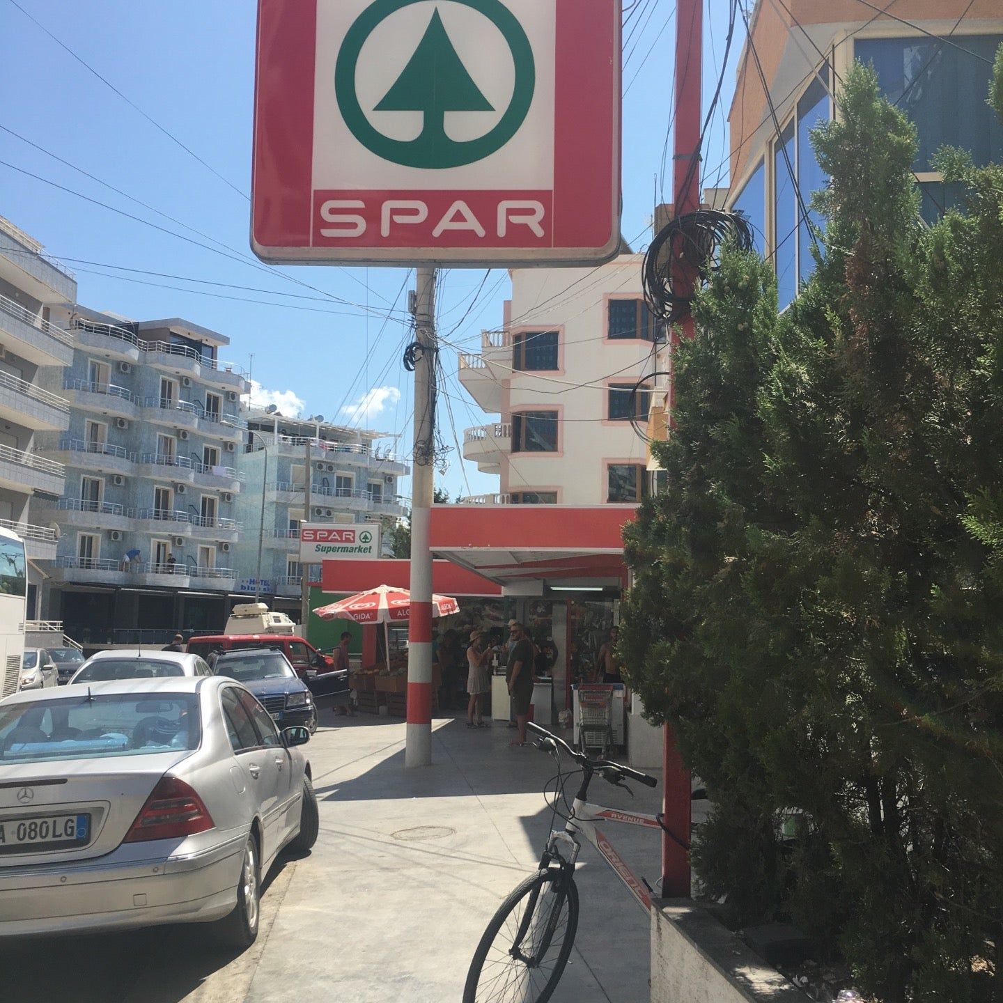 
Spar
 in Sarandë