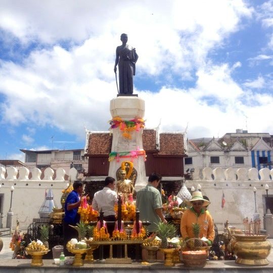 
Thao Suranari Monument (อนุสาวรีย์ท้าวสุรนารี (ย่าโม))
 in Nakhon Ratchasima