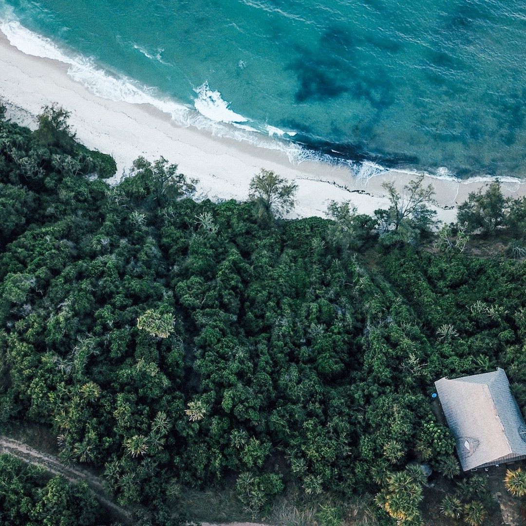 
The Overhang
 in Dar Es Salaam