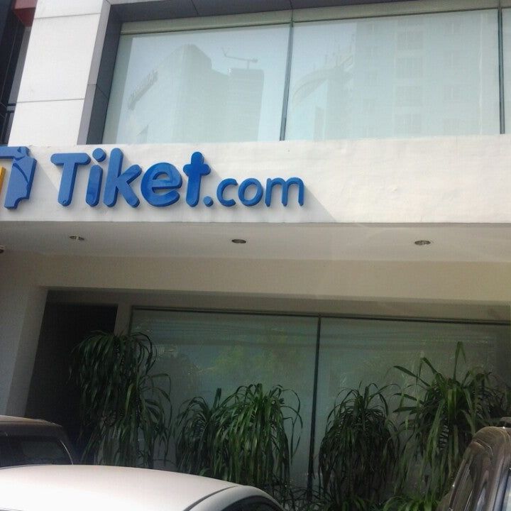 
Tiket.com Headquarter
 in Java