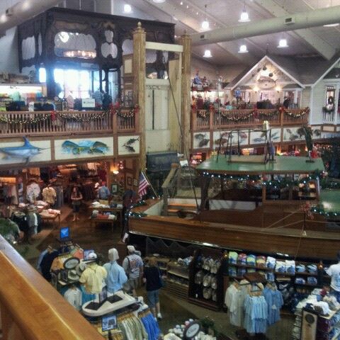 
World Wide Sportsman (Bass Pro Shops)
 in The Keys